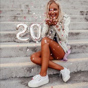 Meet your Posher, Natalie